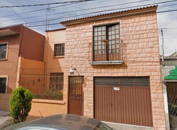 Casa de 4 habitaciones, Gustavo A. Madero · Casa en Venta en Tuxpango #26