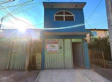 Casa de 2 habitaciones, Cuautitlán Izcalli · Casa Amplia y Bién Iluminada con Cochera