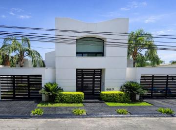 Casa de 5 habitaciones, San Pedro Garza García · Casa en Venta en Colonia Valle de Santa Engracia San Pedro Garza Garcia Nuevo Leon