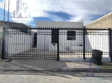 Casa · 74m² · 2 Recámaras · 1 Estacionamiento · Casa en Venta en La Insurgentes