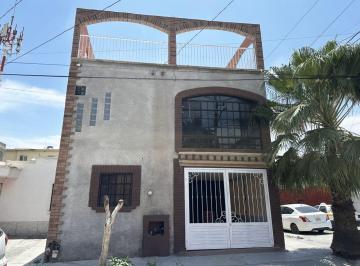 Casa de 3 habitaciones, Saltillo · Casa en Renta en El Rodeo
