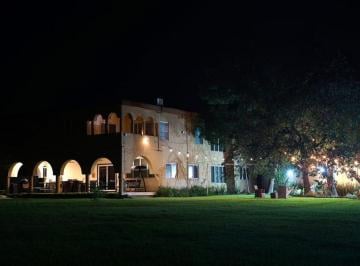 Casa de 4 habitaciones, Santiago · Casa en Venta con Departamento en Santiago Nuevo León
