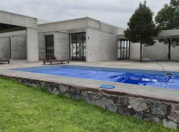 6a33dabb96b5a85443545d56c807d73b61ef5dc14650bd597496f4b5586581af · El Marques Zona Mirador Casa en Venta Nueva Gran Jardin y Espacios