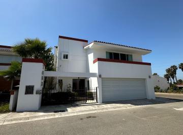 Casa · 5 Recámaras · Casa en Renta en Real del Mar