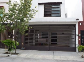 Casa de 3 habitaciones, General Escobedo · Amplia Casa en Zona Privilegiada y Segura