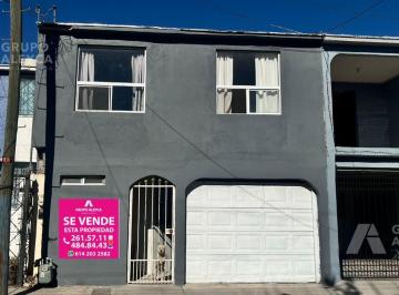 Casa · 160m² · 3 Recámaras · 1 Estacionamiento · Casa en Colonia Saucito