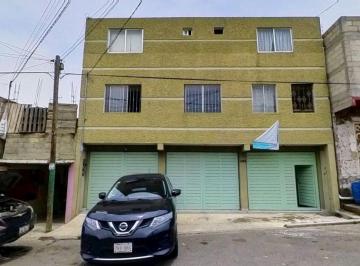 Casa de 4 habitaciones, Cuautitlán Izcalli · Residencia + 2 Departamentos Adicionales