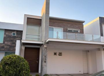 Casa · 220m² · 3 Recámaras · Casa en Renta Lomas Punta del Este, León, Gto.