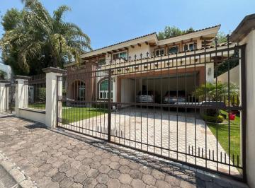 Casa de 3 habitaciones, Puebla · Elegante Residencia con Amplio Jardín, en Venta – La Providencia, Puebla