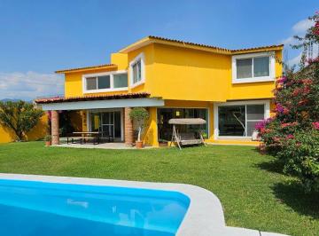 Casa en condominio de 4 habitaciones, Yautepec · Casa en Venta en Oaxtepec, Morelos.