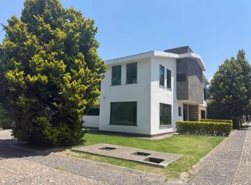 Casa · 480m² · 4 Recámaras · 4 Estacionamientos · Casa en Venta en Puerta del Carmen Lerma