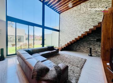 Casa · 800m² · 3 Recámaras · 3 Estacionamientos · Vendo Casa Lomas de Tecamachalco