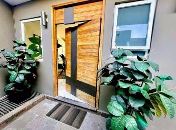 99893e8f7db63b305d7d5e2982b28975c1b9f5b909fbe4ba1817b4beeef30976 · Casa en Venta en Privada – Parques de La Herradura