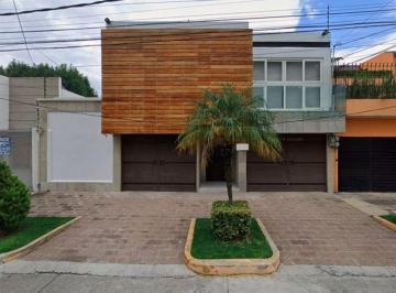 Casa de 4 habitaciones, Naucalpan de Juárez · Casa en Venta en Cd. Satélite Naucalpan de Juárez.