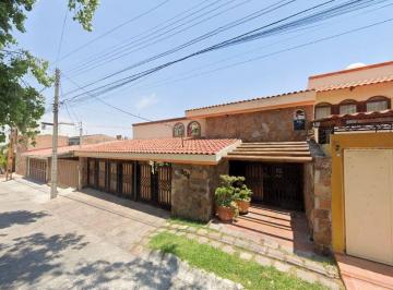 Casa de 5 habitaciones, San Luis Potosí · Casa en Venta en Lomas 4ta, San Luis Potosi