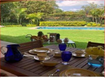 Casa de 5 habitaciones, Cuernavaca · Casa con 700 m² Superficie de Terreno y 5 Recámaras en Venta en Jardines de Ahuatepec
