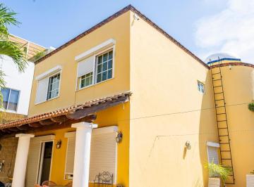 Casa · 300m² · 3 Recámaras · 2 Estacionamientos · Casa en Cancun Sm 17