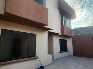 Casa · 298m² · 4 Recámaras · 3 Estacionamientos · Casa en Venta en Mansiones del Valle a Minutos del Centro de La Ciudad