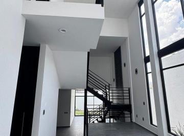dab18576c61b8183ca0f089742b46f89deeaa2238b228a4ff57125e2652d0169 · Casa Moderna en Renta/venta, Doble Altura y Jardín Amplio en Lomas de Juriquilla