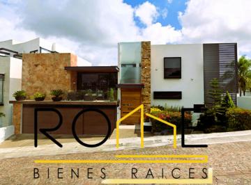 Casa de 4 habitaciones, Querétaro · ¡Casa en Venta Ubicada en Cumbres del Lago Queretaro, Grandiosa Oportunidad de Remate!