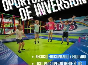 Local en centro comercial de 1 habitación, Solidaridad · Negocio Funcionando y Generando