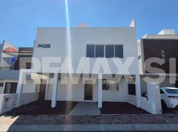 Casa Venta 305m² de 3 habitaciones · Casa Venta La Cima