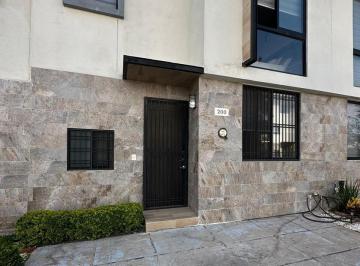 Casa · 90m² · 2 Recámaras · 2 Estacionamientos · Casa en Renta Coto Villaterra con Amenidades