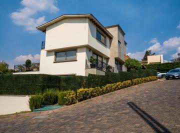 Casa · 600m² · 4 Recámaras · 6 Estacionamientos · Casa en Venta, Club de Golf Los Encinos.