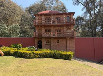 Casa · 400m² · 2 Recámaras · 10 Estacionamientos · Casa en San Miguel Ameyalco