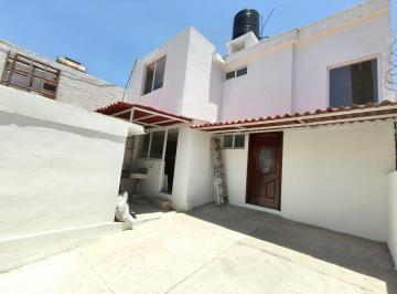 Casa · 160m² · 3 Recámaras · 1 Estacionamiento · Casa en Venta, Viveros de La Loma, 3 Recámaras.