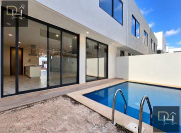 Casa · 286m² · 4 Recámaras · 2 Estacionamientos · Casa en Venta en Residencial Rio