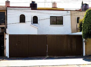 Casa de 4 habitaciones, Coyoacán · Casa de 160 m² con 4 Recámaras en Venta en Coapa