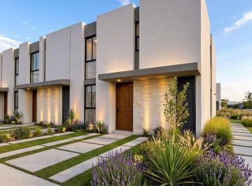 Casa · 175m² · 3 Recámaras · 2 Estacionamientos · Casa en Venta en Corregidora, Querétaro