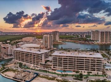 Departamento · 353m² · 3 Recámaras · 3 Estacionamientos · Departamento en Allure Ocean Front Luxury Condos