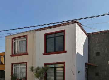 Casa de 2 habitaciones, Zapopan · Casa en Renta en Parques del Tepeyac, Zapopan