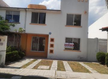 Casa en Venta de 3 habitaciones · Bonita Casa - Villas Palmira - Casa Club