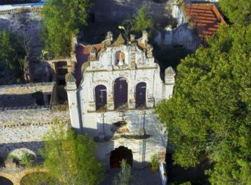 a2a192f97a36abe2cf6d42a45e8a9d94ca4000fc54c8f7824eb21c0781c14281 · Espectacular Hacienda en Excelente Estado