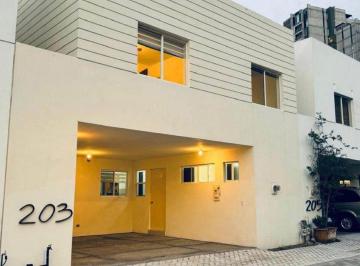 Casa · 266m² · 3 Recámaras · Casa en Venta en Ventanas de La Huasteca, Santa Catarina, N. L.