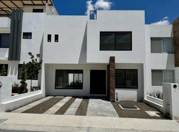 Casa de 3 habitaciones, El Marqués · Eleva Tu Estilo de Vida, Roof Garden - Zen Life II