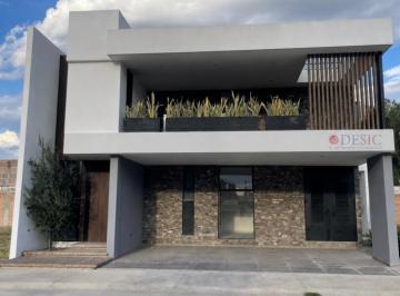 imagenPortal · Casa en Venta en Tamarindos Aguascalientes, 4 Recamaras Una en Planta Baja, Club, Alberca