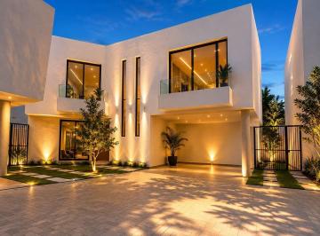 b07435c363b17d509c1edeaffd00d959d5fd71be3f166a080e0cca0554071e53 · Casa en Venta en Coto en Las Fuentes