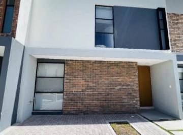 Casa · 3 Recámaras · 2 Estacionamientos · Casa en Renta en Zibatá (Sin Muebles)