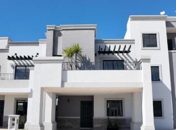 Casa de 4 habitaciones, Tecámac · Casa en Pachuca con 4 Recamaras y 1 en Planta Baja Es Lo Que Soñaste - Señeros Residencial