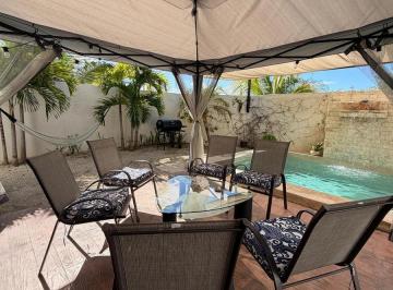 Casa · 137m² · 3 Recámaras · 2 Estacionamientos · Casa en Venta Amueblada Yucatan Chelem