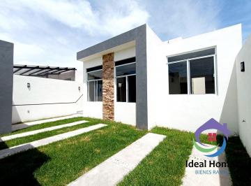 Casa · 115m² · 3 Recámaras · 2 Estacionamientos · Casa en Venta, 1 Nivel, 3 Recamaras Tequisquiapan