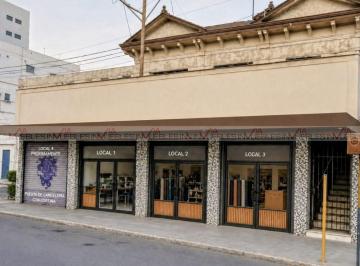 Local comercial · 49m² · 1 Estacionamiento · Local Comercial en Renta en Monterrey