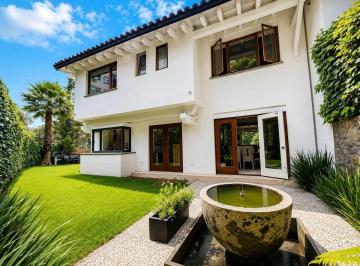 66f98bfc26b1654ded9fe07e6bee0bf2a71e41798def3fd4adeba98fa4895765 · Casa en Venta Santa Fe