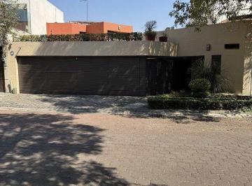 9ab52dc275a0fc64bb3a92636745ce98395a2e3faed5f4424312b54423fb28fc · Venta de Casa en Jardines de La Montaña