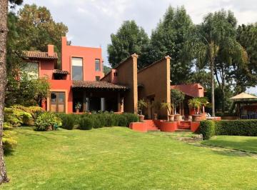 Casa · 900m² · 5 Recámaras · 6 Estacionamientos · Casa en Venta - (4)