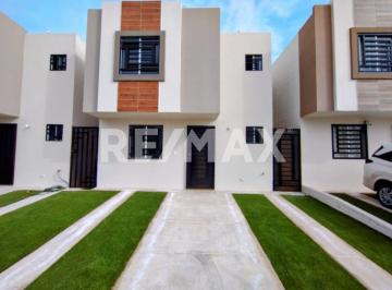 Casa · 120m² · 3 Recámaras · 2 Estacionamientos · Casa en Renta Viñas del Mar - (4)